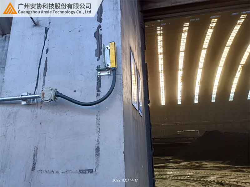 安全光柵現(xiàn)場(chǎng)案例.jpg